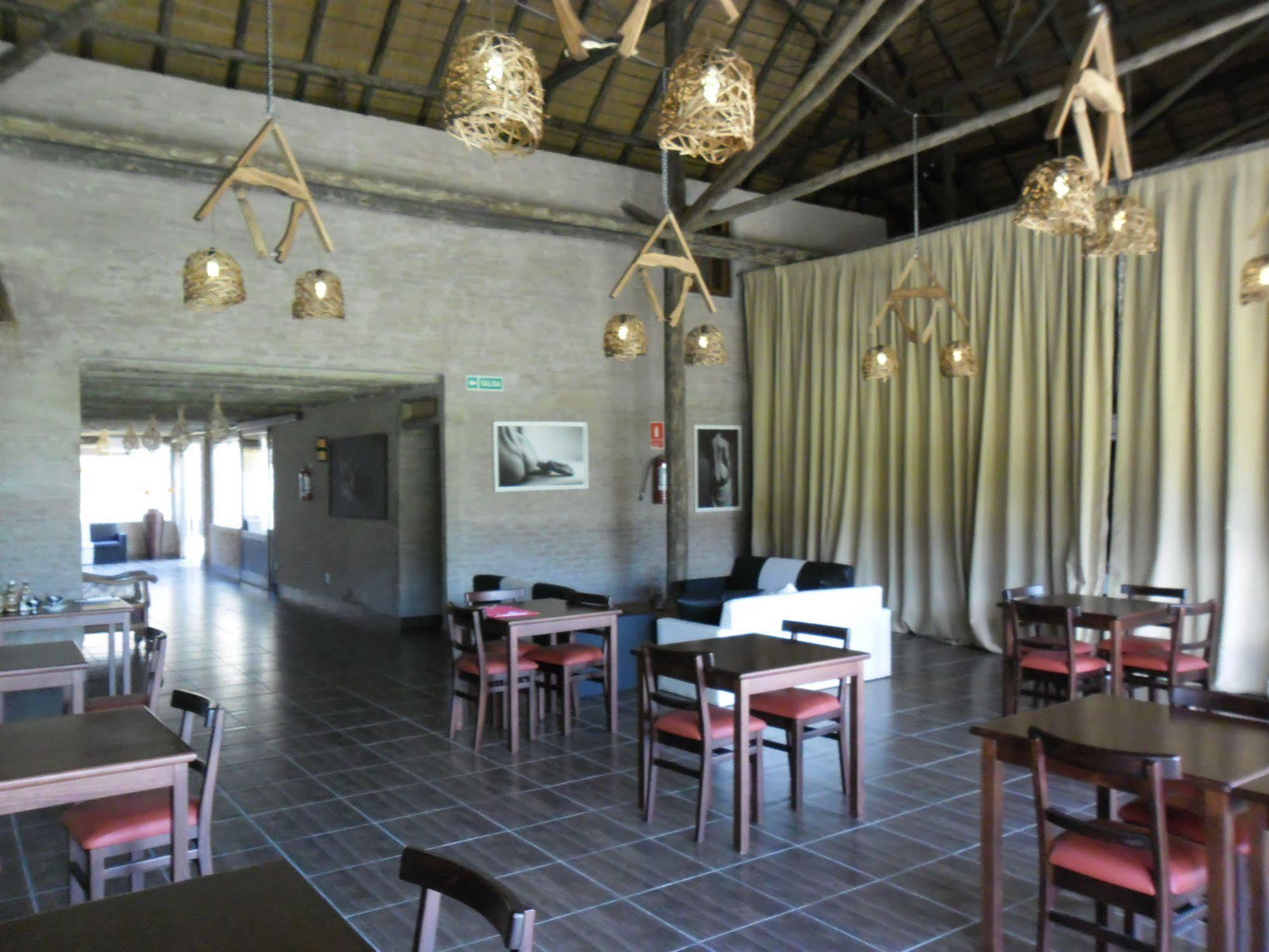 Palmeras Beach Hotel Chihuahua 外观 照片
