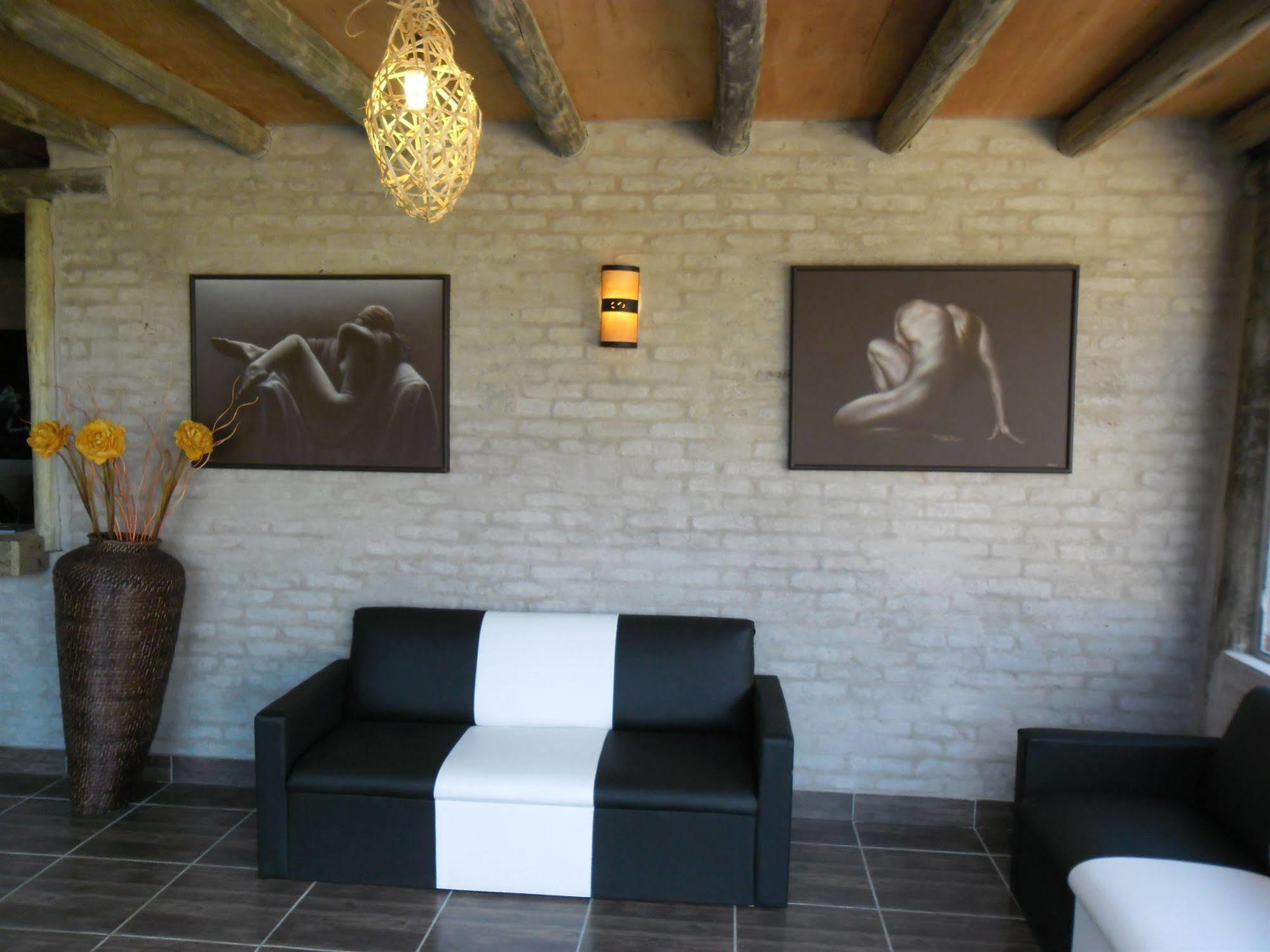 Palmeras Beach Hotel Chihuahua 外观 照片
